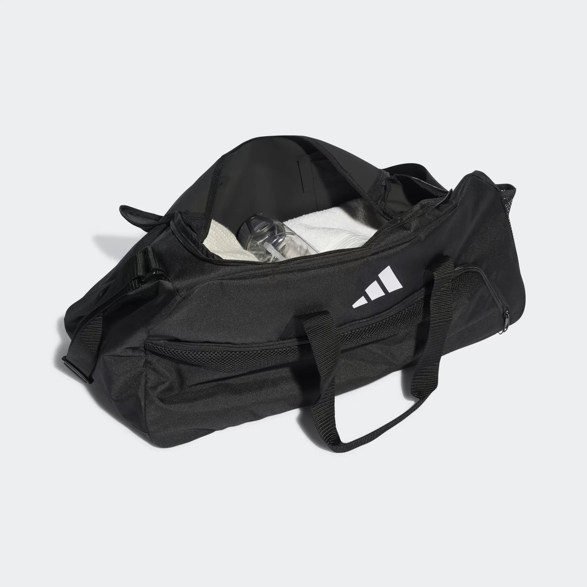 bolso-adidas-tiro-l-duffle-m-hs9749_b